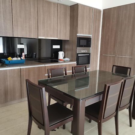 By The Sea Batu Ferringhi Beach Front Apartment Suite Εξωτερικό φωτογραφία