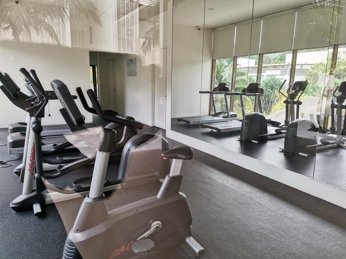 By The Sea Batu Ferringhi Beach Front Apartment Suite Εξωτερικό φωτογραφία
