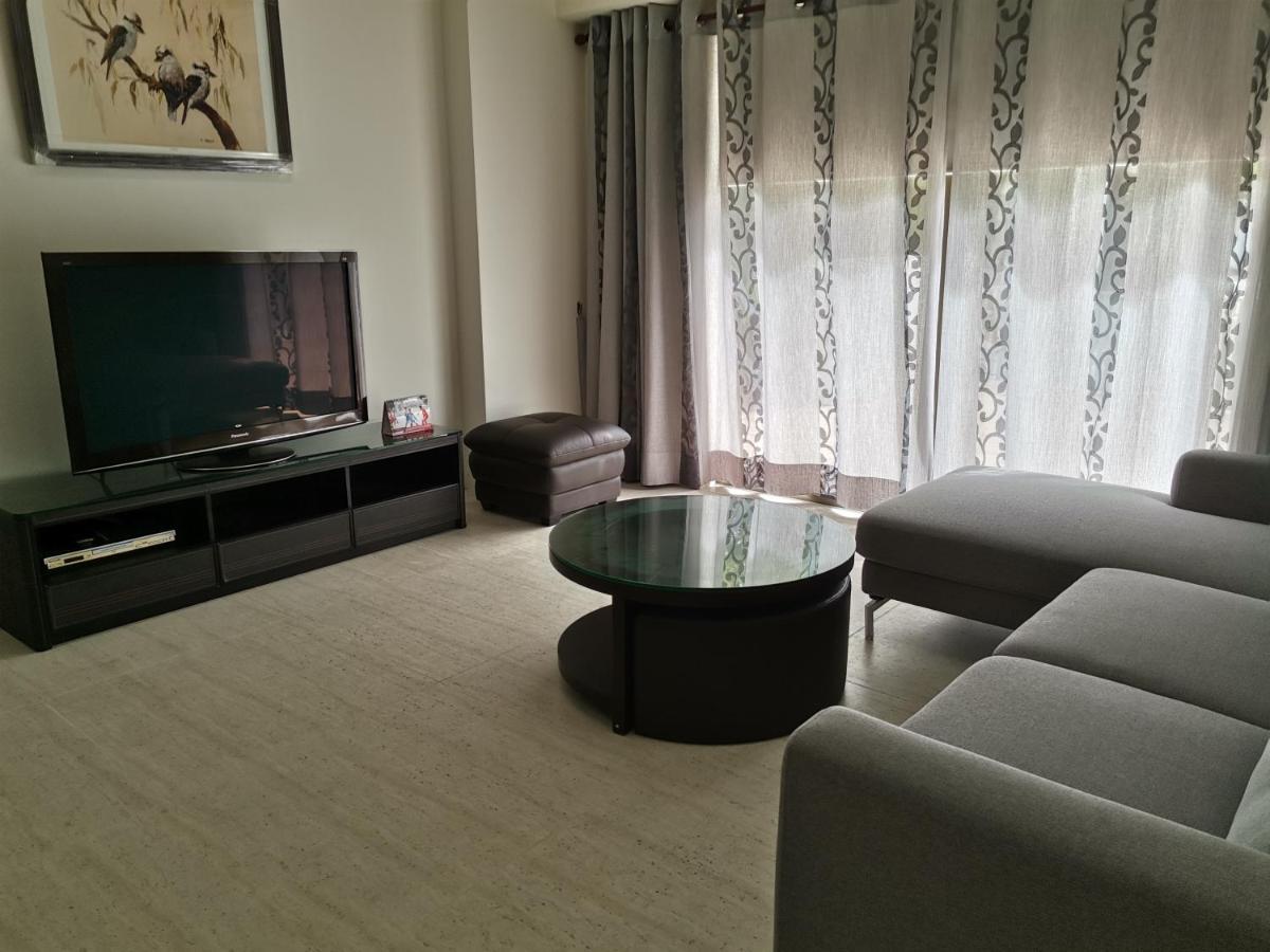 By The Sea Batu Ferringhi Beach Front Apartment Suite Εξωτερικό φωτογραφία
